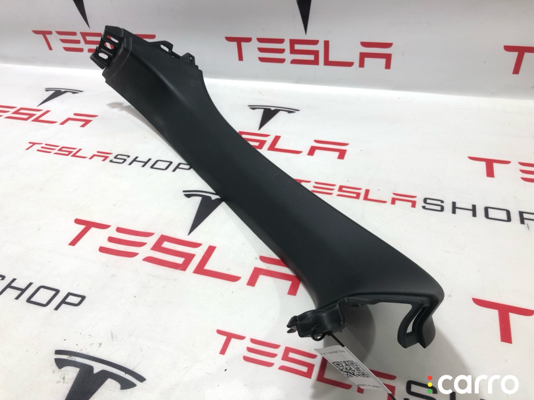 1037902-00-E, 1037903-00-E, 1037903-50-E Накладка крышки багажника Tesla Model X 2019г. - фото №2
