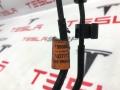 1027712-00-E трубка тормозная Tesla Model X 2019г. - фото №4