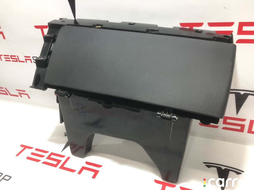 1009475-00-C, 1003327-08-L, 1035104-00-B, 1002295-00-D Бардачок Tesla Model S 2013г. - фото №3