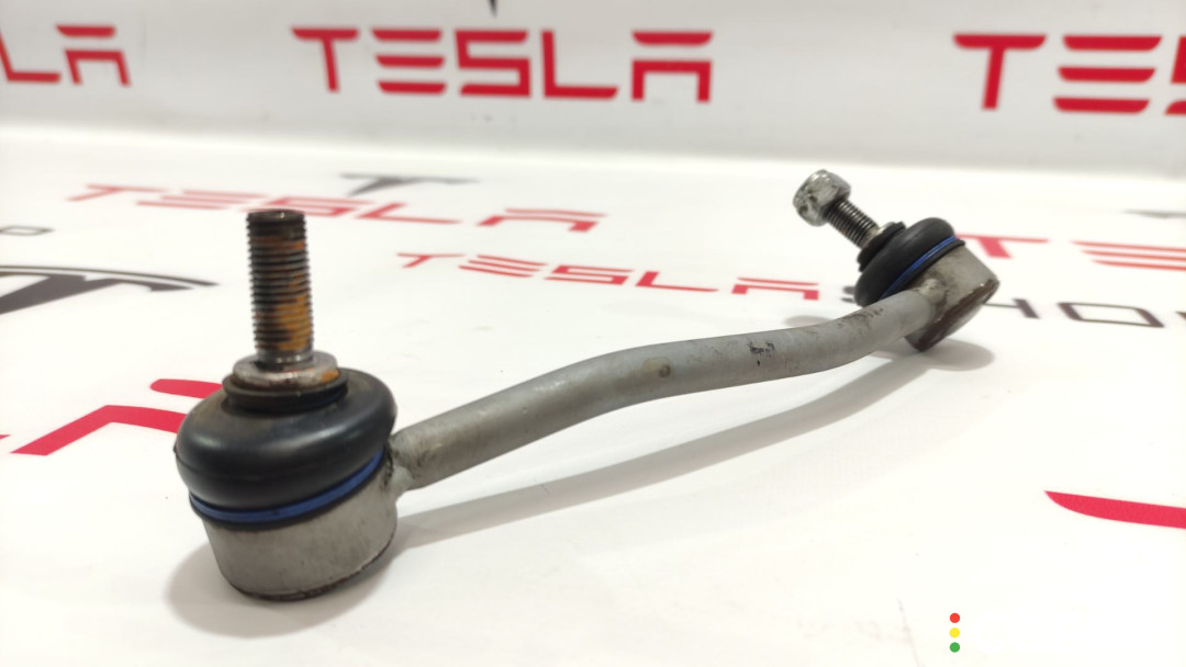 6007098-00-A стойка стабилизатора передняя левая Tesla Model S 2013г. - фото №2