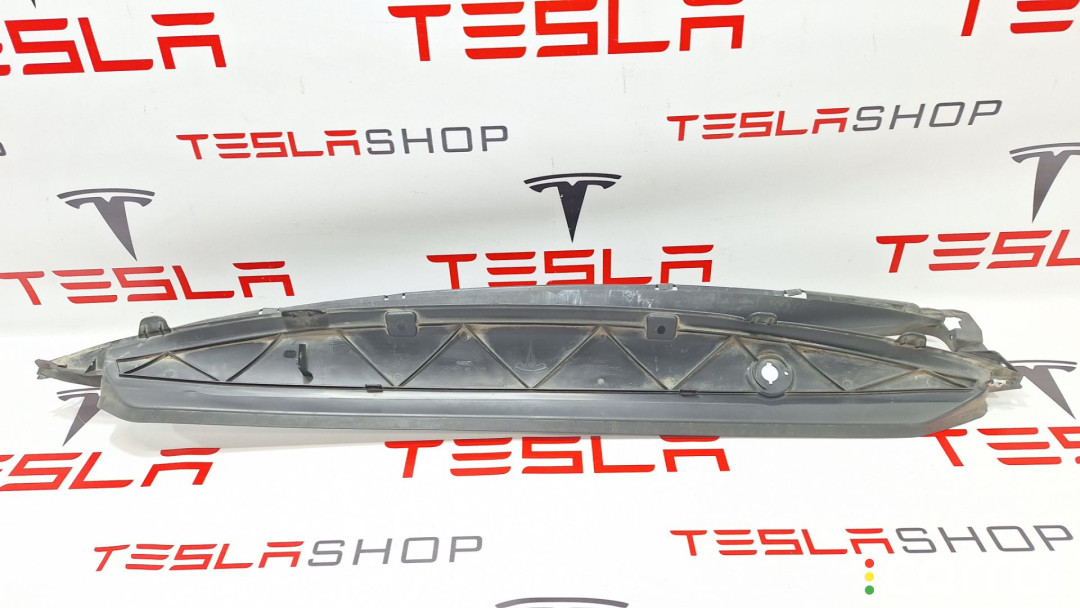 1057847-00-E воздуховод (дефлектор) радиатора Tesla Model S 2017г. - фото №2