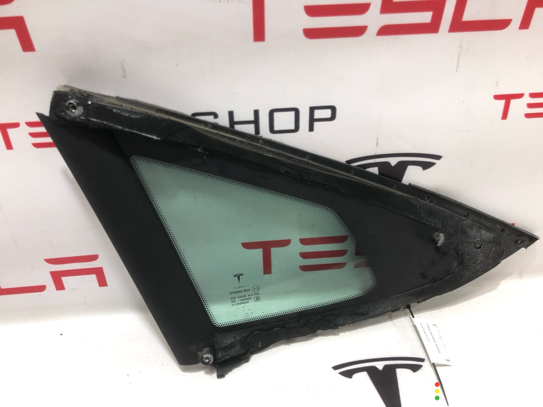 1051821-00-E стекло кузовное правое Tesla Model S 2013г. - фото №2