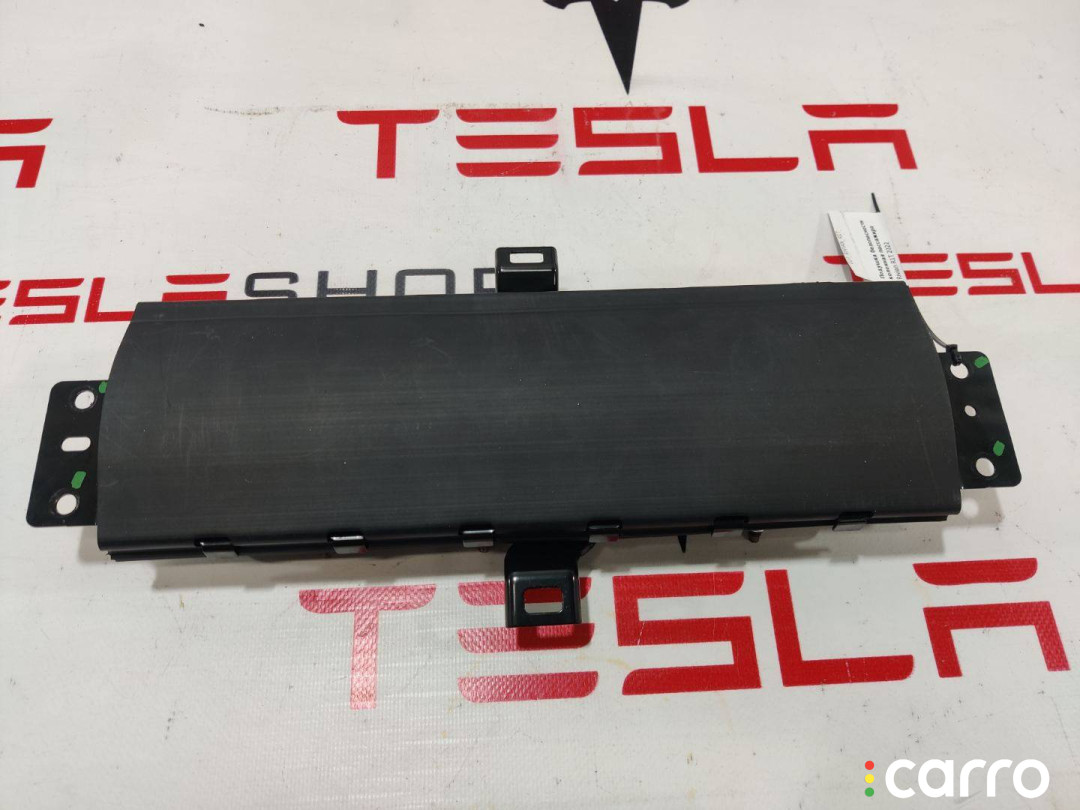 PT00000829-H Подушка безопасности коленная Rivian R1T 2022г. - фото №1