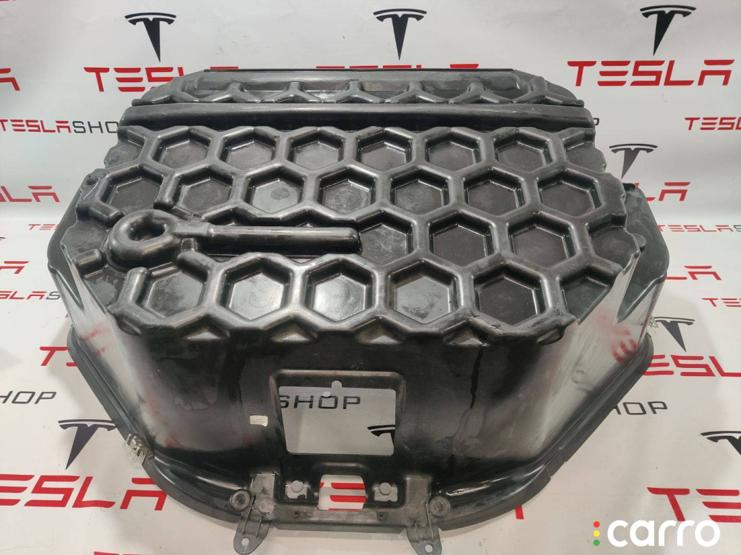 1005896-00-G Корыто пластиковое Tesla Model S - фото №2