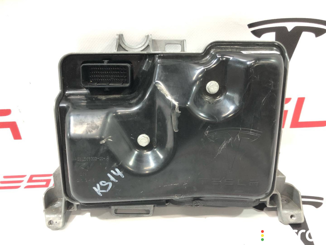 1497324-00-F, 1569303-00-A, 1583991-00-C блок управления BCM (бортовой сети) Tesla Model 3 2020г. - фото №3