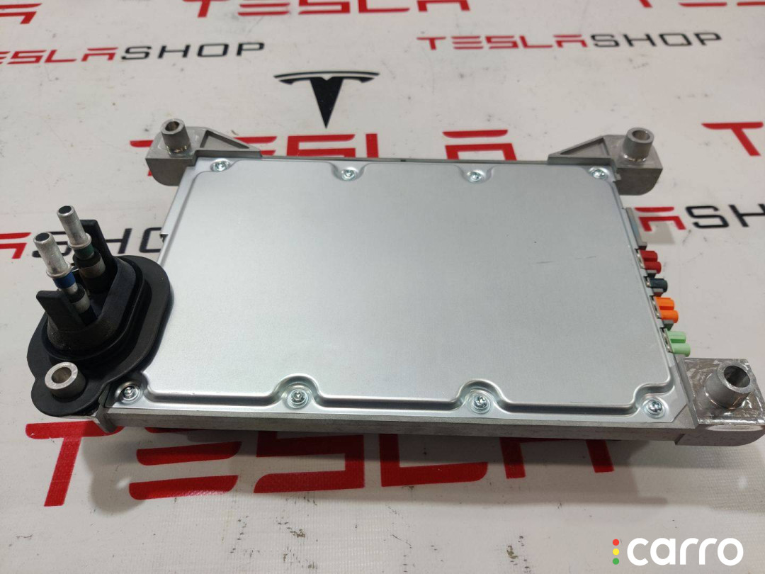 C400001493-L, CA00001493-K, CD00001493-K, PT00001493 компьютер бортовой Rivian R1T 2022г. - фото №6