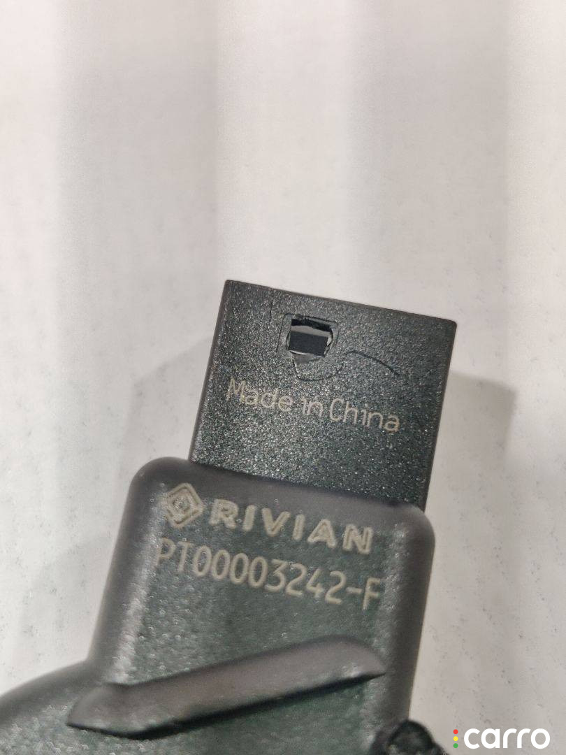 PT00003242-F датчик дождя Rivian R1T 2022г. - фото №2