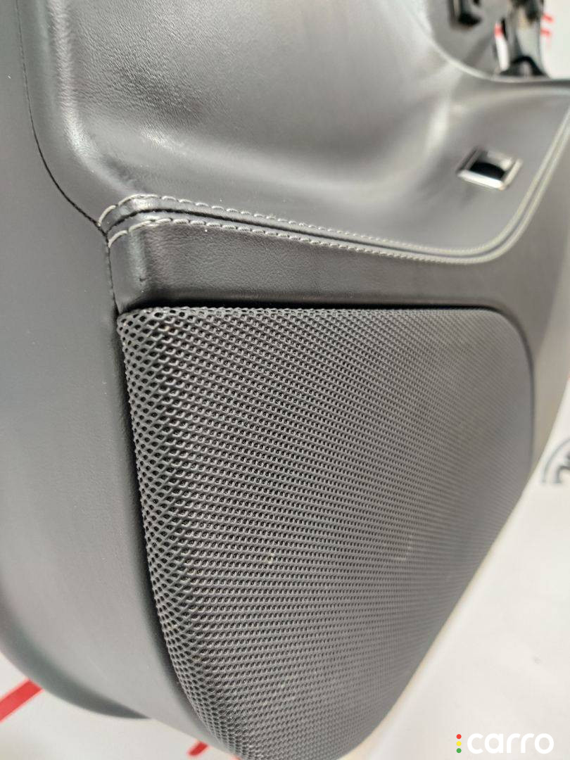 1008432-00-E, 1008133-00-D, 1008114-00-C обшивка двери задней правой Tesla Model S 2018г. - фото №2