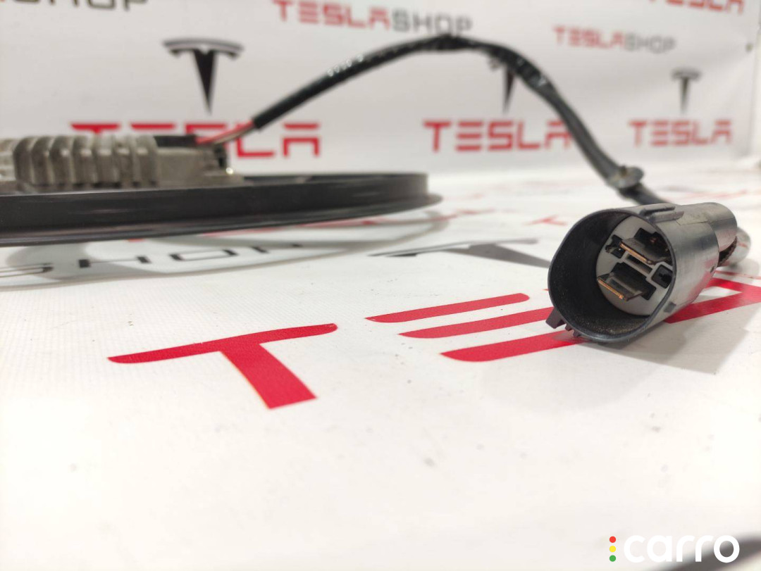 1031401-00-G, 1048500-00-F Вентилятор радиатора Tesla Model X 2018г. - фото №4