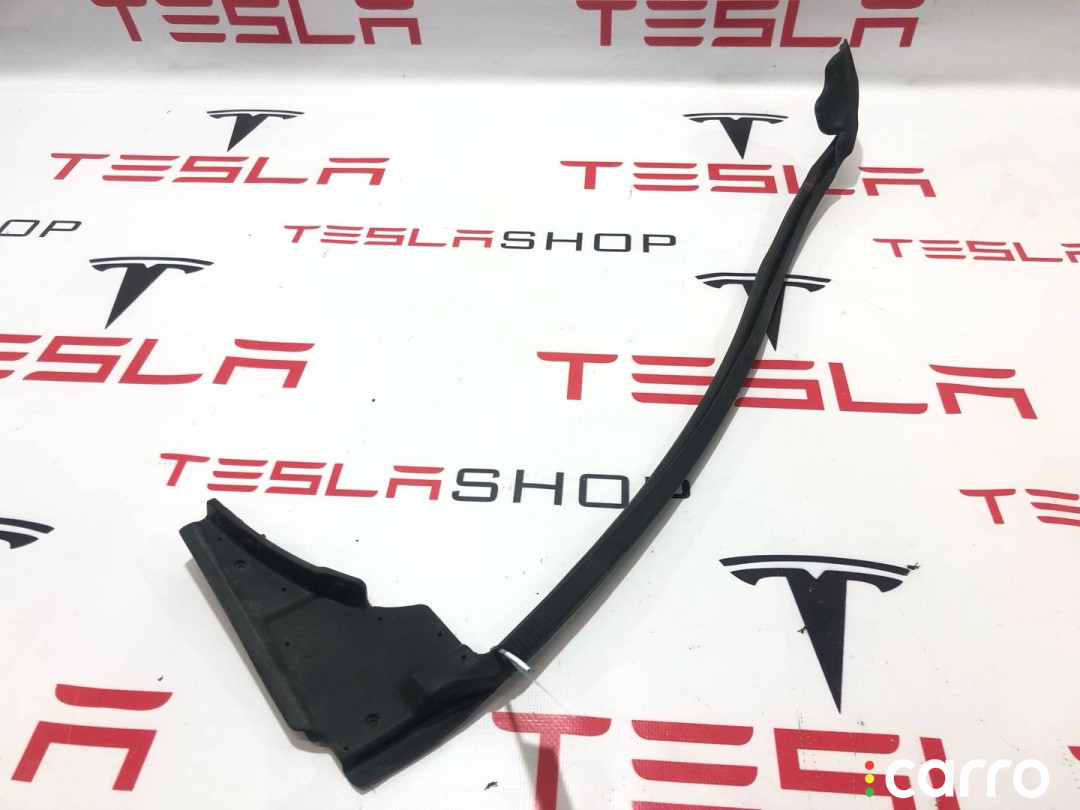 100542000D Уплотнитель передней двери Tesla Model S - фото №1
