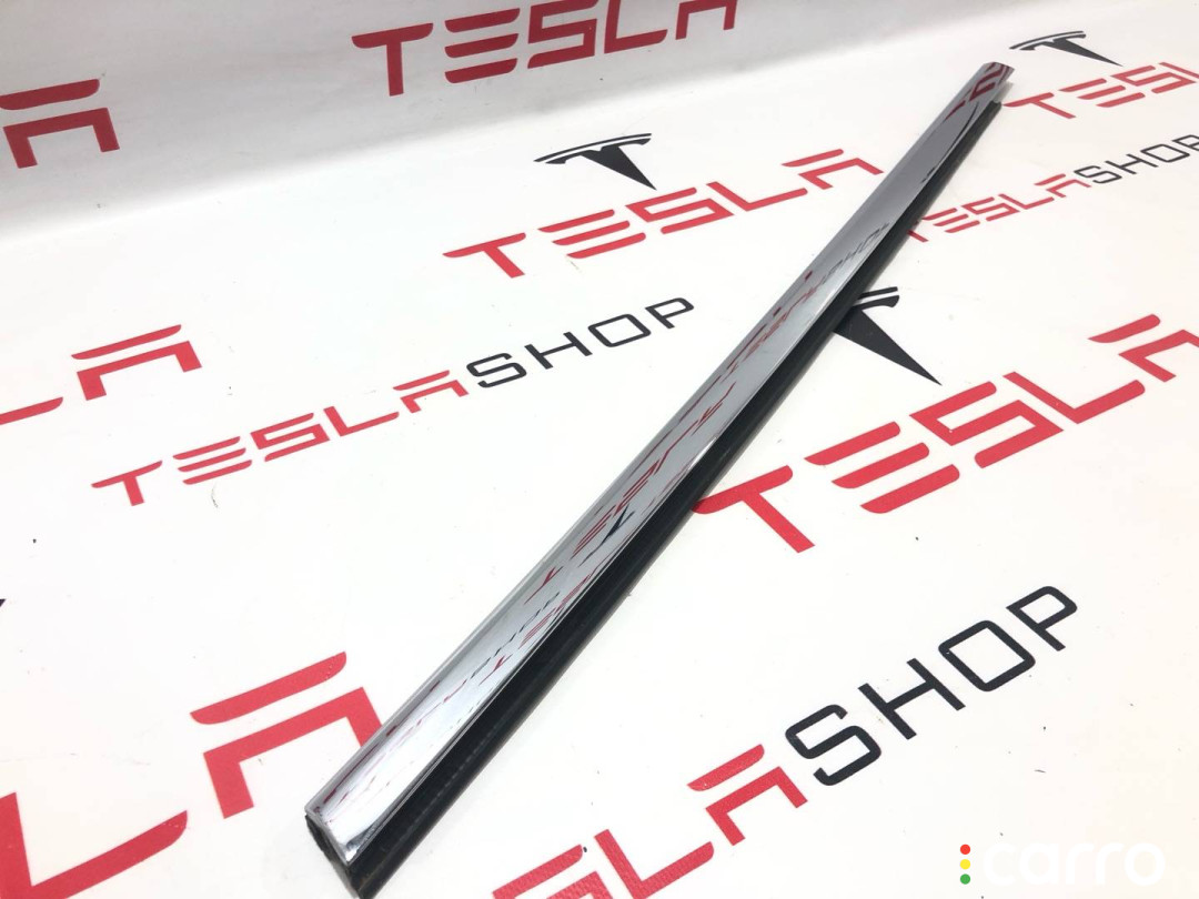 1095786-00-C молдинг двери передней левой Tesla Model S - фото №2