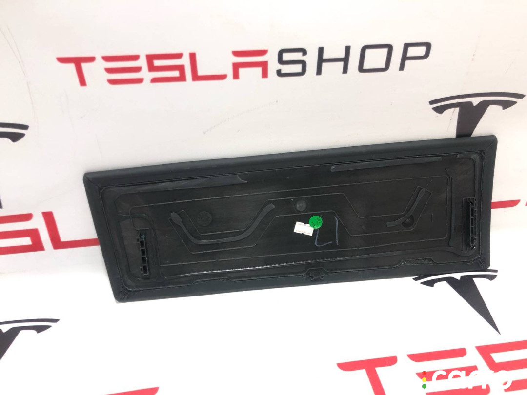 1601945-L1-B, 1563041-00-K, 1563050-01-B Бардачок Tesla Model S - фото №3