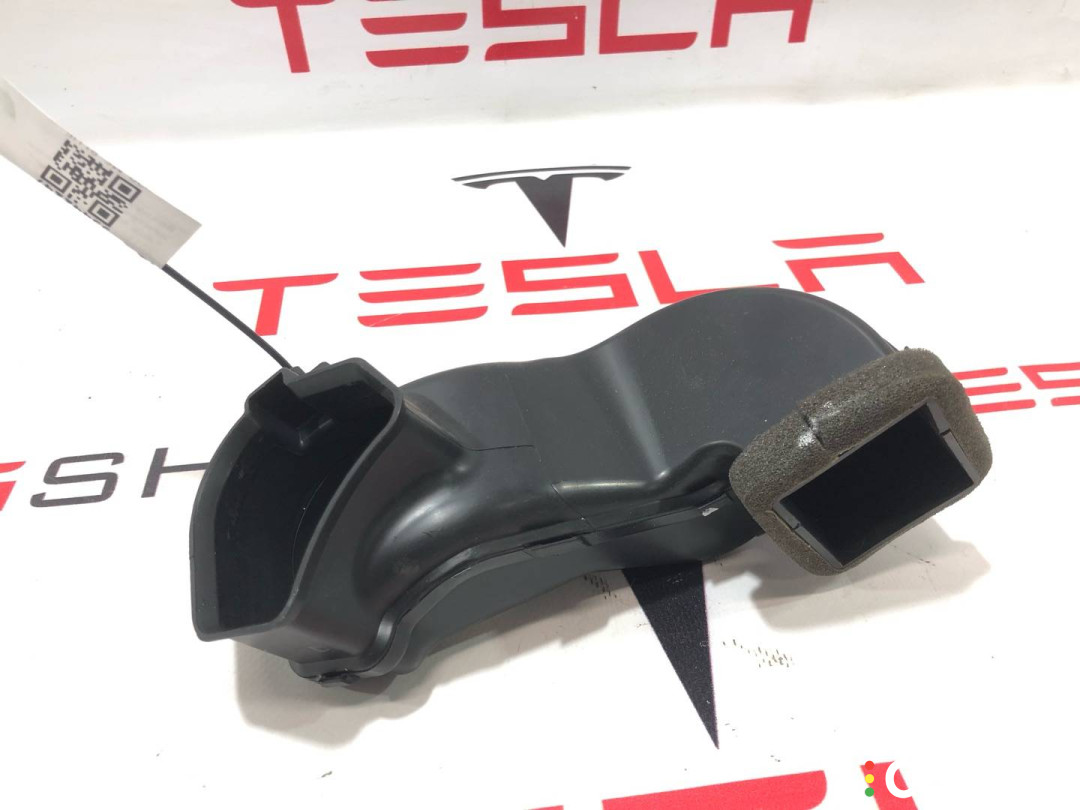 1008282-00-A, 6007378-00-G воздуховод Tesla Model S - фото №1