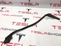100542100D Уплотнитель передней двери Tesla Model S - фото №3