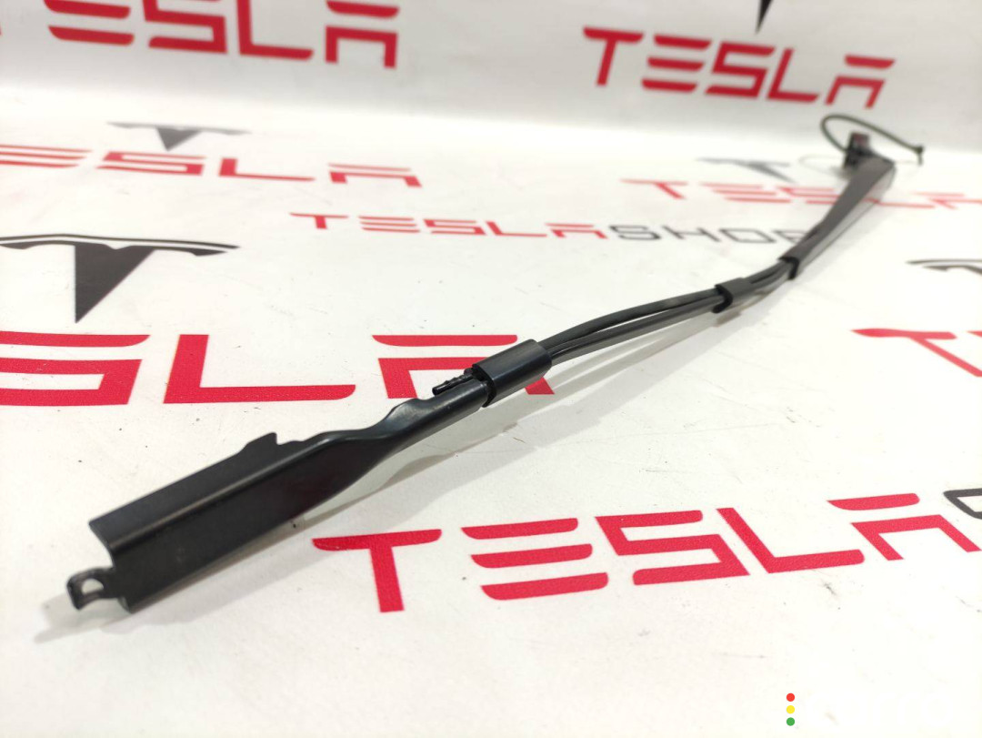 1046669-00-B щеткодержатель (поводок стеклоочистителя, дворник) левый Tesla Model X 2018г. - фото №3