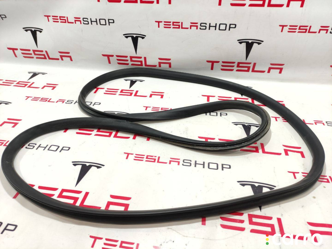 6009582-00-F уплотнитель багажника Tesla Model S - фото №1