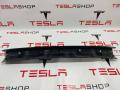 1037906-50-E, 1037906-00-E Накладка крышки багажника Tesla Model X 2018г. - фото №3