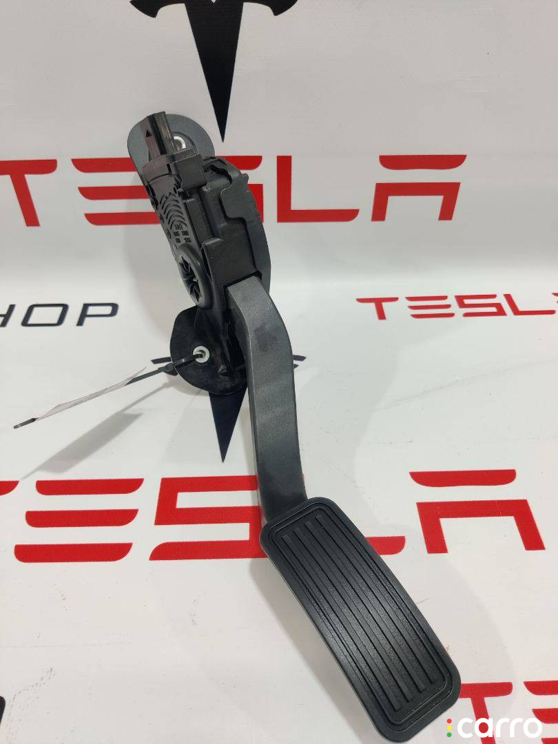 BE5C9F836-AA, 1005307-00-A Педаль газа Tesla Model X 2018г. - фото №1