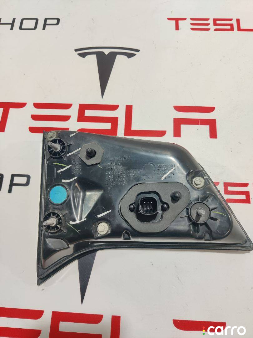 1034337-00-B фонарь крышки багажника правый Tesla Model X 2018г. - фото №3