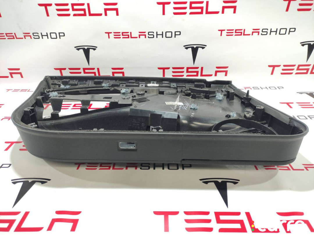 1007936-00-I обшивка двери передней правой Tesla Model S 2015г. - фото №6