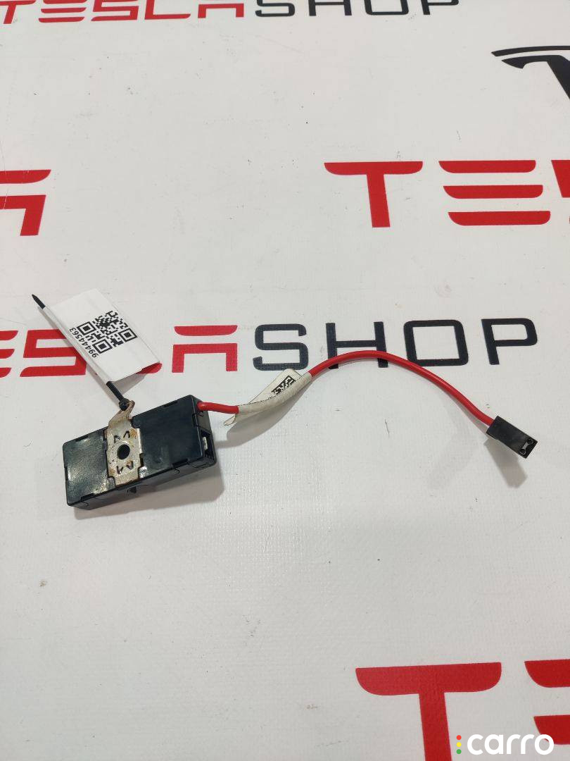 101200200B антенна Tesla Model X 2018г. - фото №1