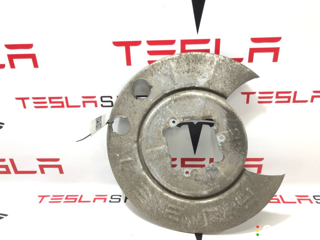 1072161-00-A Кожух тормозного диска Tesla Model X 2018г. - фото №1