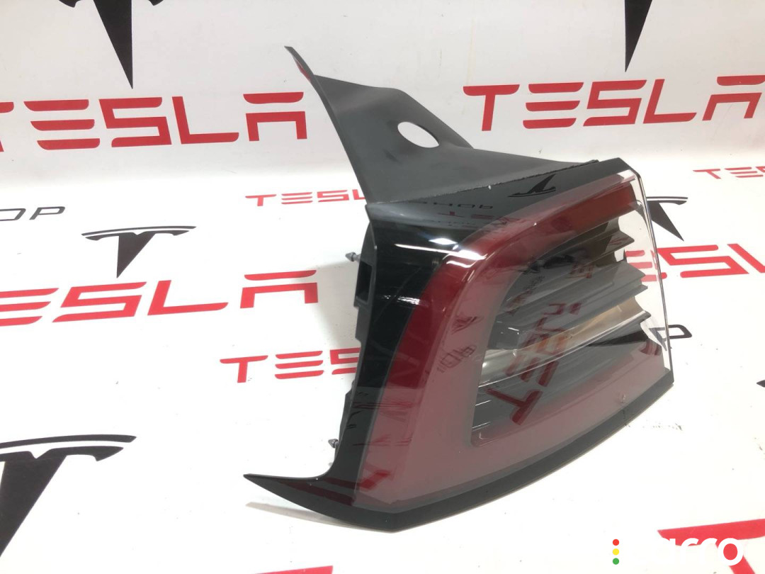 1077397-00-H фонарь задний левый Tesla Model 3 - фото №2