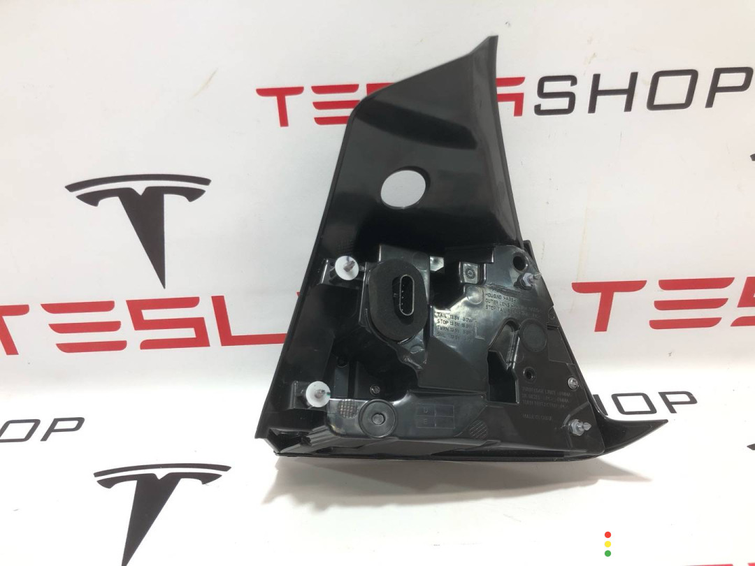 1077397-00-H фонарь задний левый Tesla Model 3 - фото №5