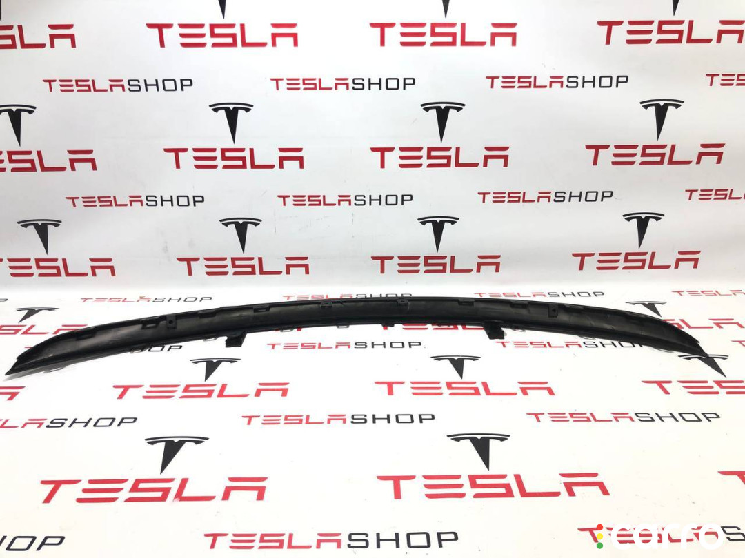 1083984-00-D, 1103035-00-D юбка бампера Tesla Model 3 - фото №3