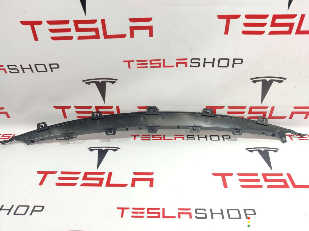 1047360-00-G, 1050211-00-G Решетка бампера переднего нижняя Tesla Model X 2019г. - фото №2