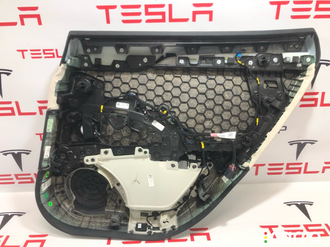 1633772-03-G, 1613837-00-C, 1614323-00-B обшивка двери задней левой Tesla Model S 2-й рест 2021г. - фото №4