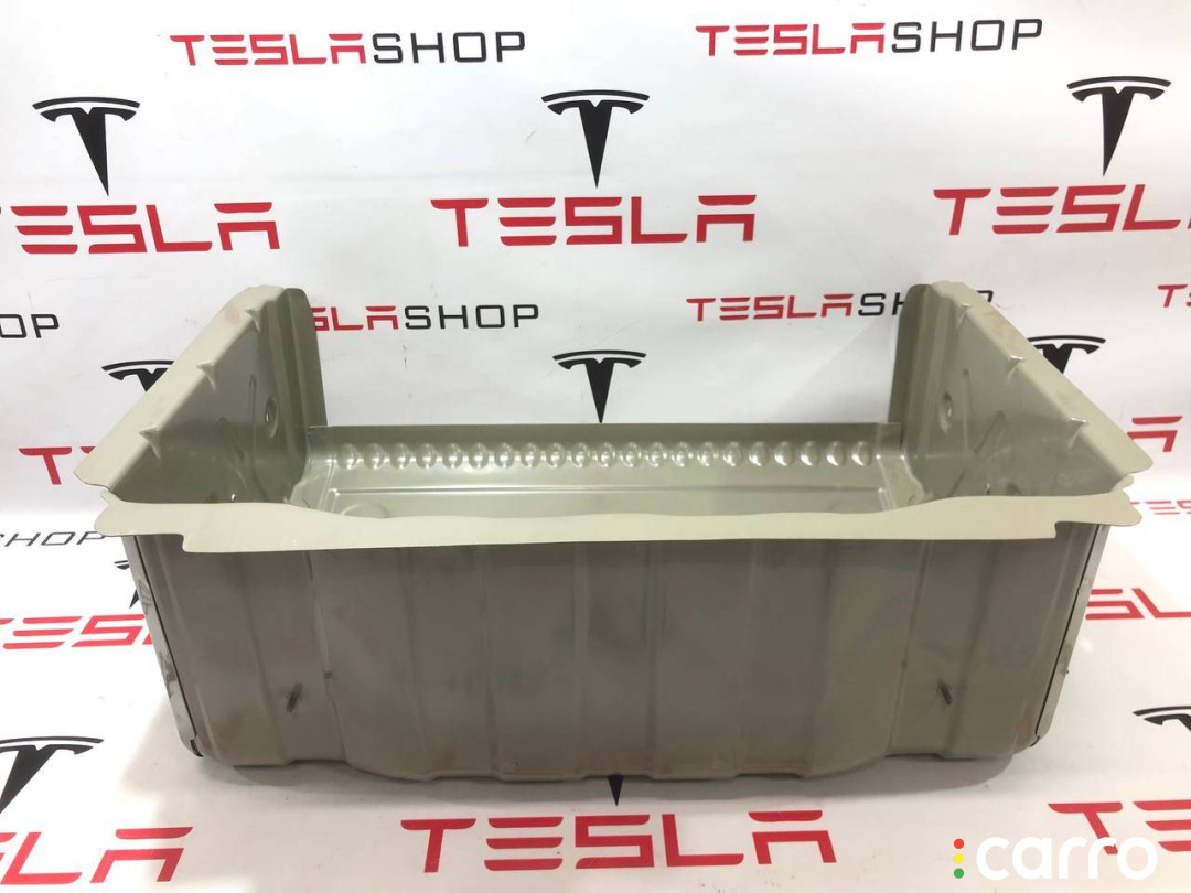 1095966-S0-A задняя часть кузова Tesla Model 3 - фото №1
