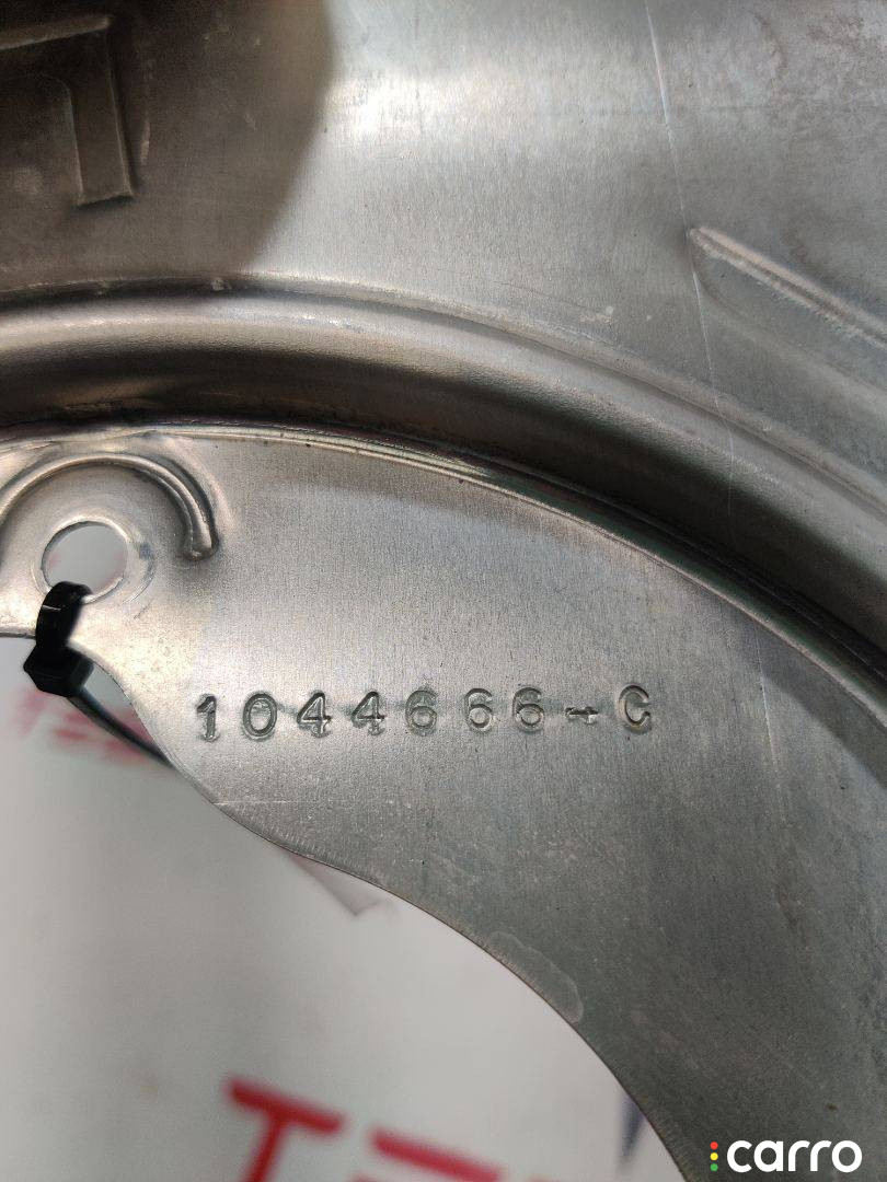 1044666-00-C Кожух тормозного диска Tesla Model 3 2019г. - фото №3