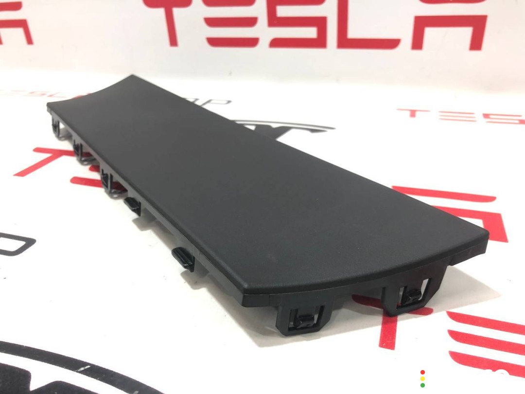 1494006-00-B, 1494009-00-A Заглушка бампера Tesla Model Y 2022г. - фото №2
