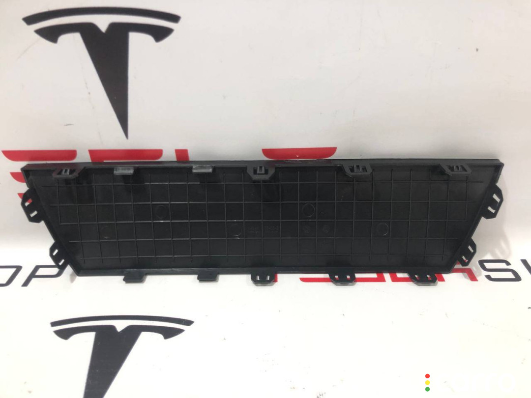 1494006-00-B, 1494009-00-A Заглушка бампера Tesla Model Y 2022г. - фото №3