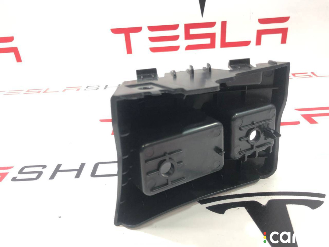 1494049-00-B, 1506968-00-A, 1506979-00-D крепление бампера заднего левый Tesla Model Y 2022г. - фото №1