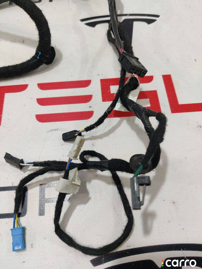 2067966-00-A Электропроводка двери Tesla Model 3 2019г. - фото №2