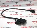 1615099-00-B Уплотнитель передней двери Tesla Model S 2-й рест 2021г. - фото №3