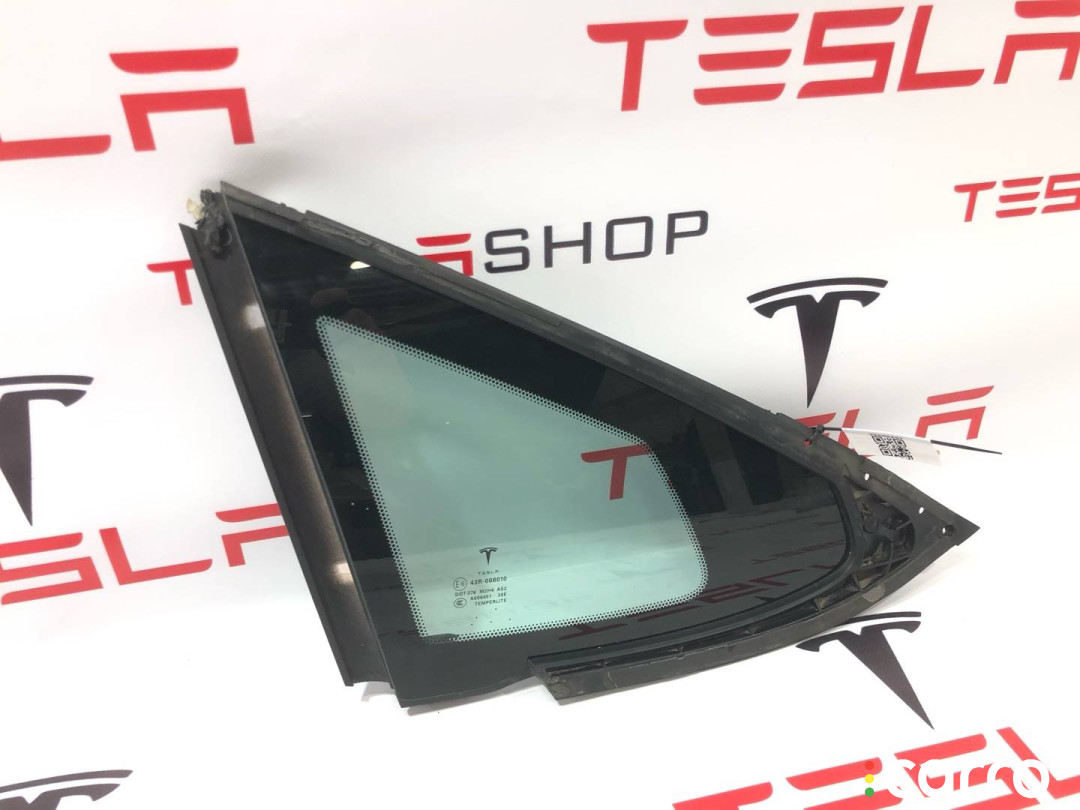 1051820-00-E, 1051820-80-D, 1051820-99-A Форточка в заднее крыло Tesla Model S - фото №1