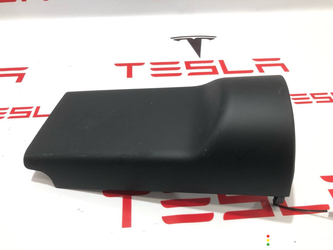 1563030-00-D кожух рулевой колонки Tesla Model S 2-й рест 2021г. - фото №1