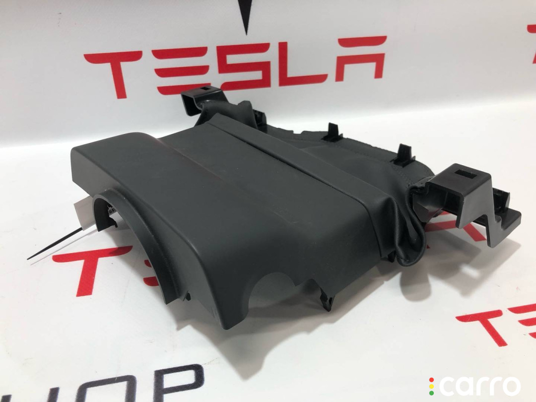 PT00013641, PT00013642, PT00061427 кожух рулевой колонки Rivian R1T 2022г. - фото №1