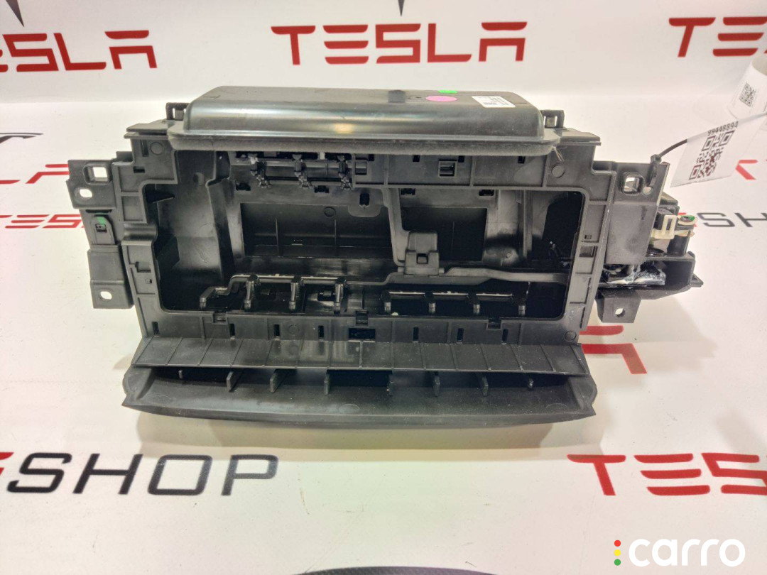 1647845-00-A, 1562957-83-G, 1562972-00-G воздуховод Tesla Model S 2-й рест 2021г. - фото №1