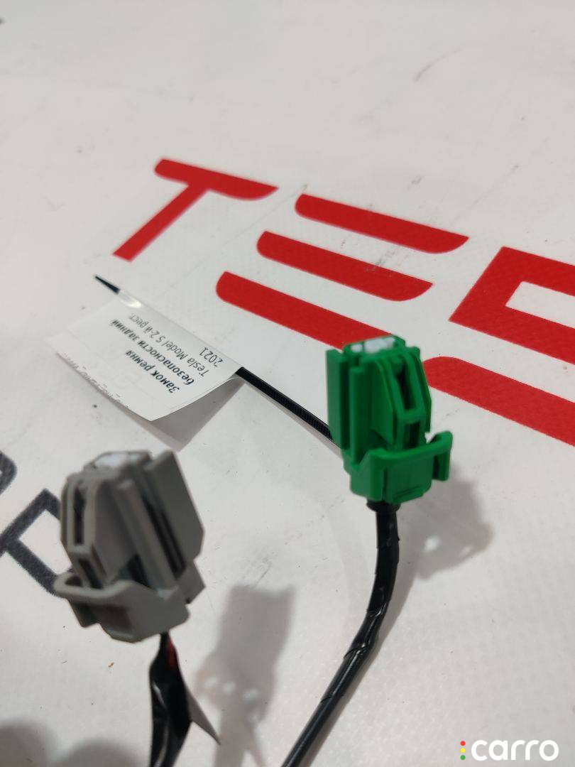 1593201-00-B, 1592381-00-B Замок ремня безопасности задний Tesla Model S 2-й рест 2021г. - фото №3