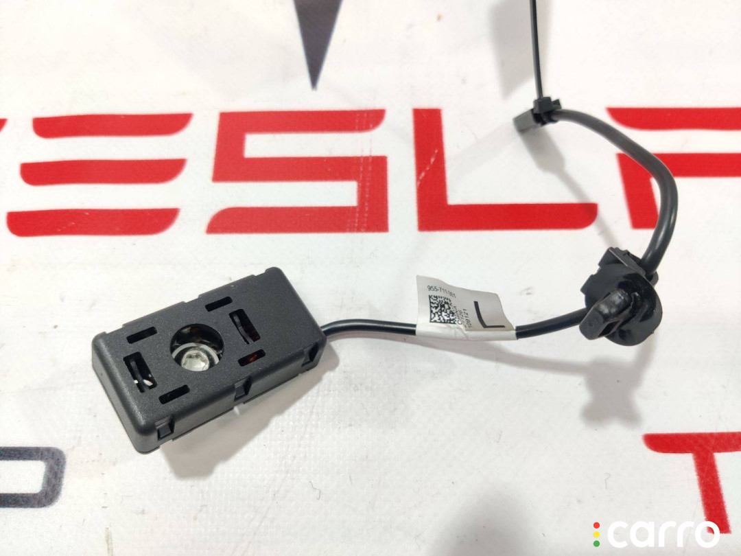 1509420-00-C, 1509420-00-D антенна Tesla Model S 2-й рест 2021г. - фото №1