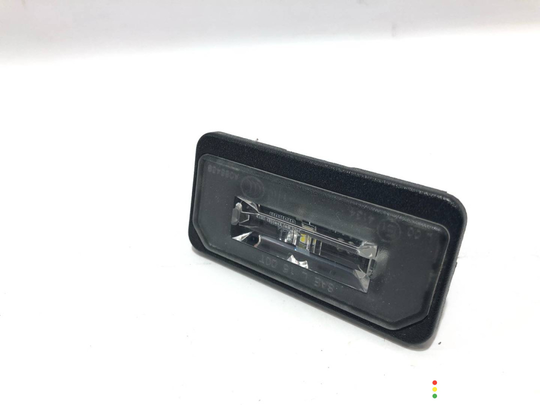 A2038200256, 1034341-00-B Подсветка номера Tesla Model S 2-й рест 2021г. - фото №2