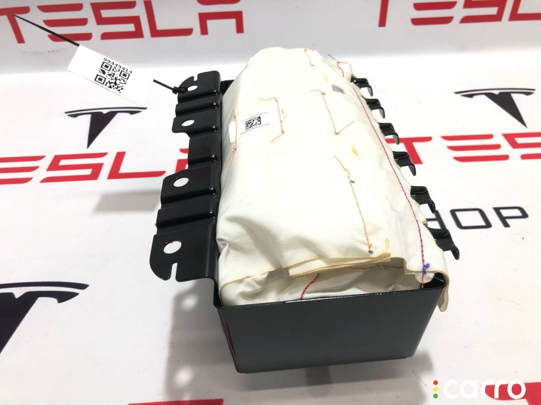 PT00000762-I Подушка безопасности пассажира Rivian R1T 2022г. - фото №2