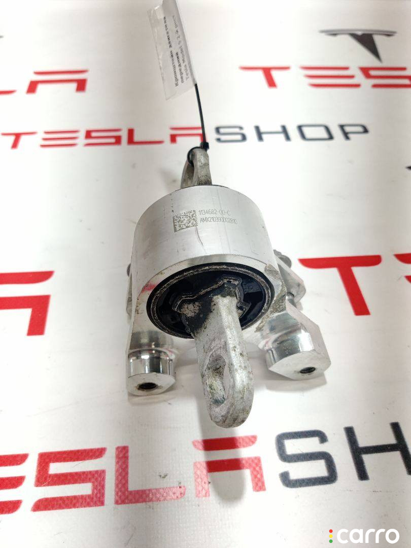 1134682-00-C, 1134684-50-C кронштейн двигателя передний Tesla Model S 2-й рест 2021г. - фото №1