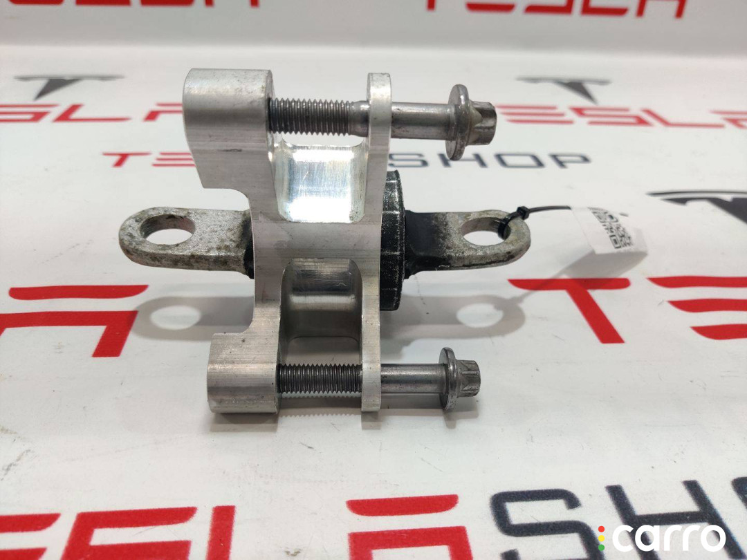 1134682-00-C, 1134684-50-C кронштейн двигателя передний Tesla Model S 2-й рест 2021г. - фото №2