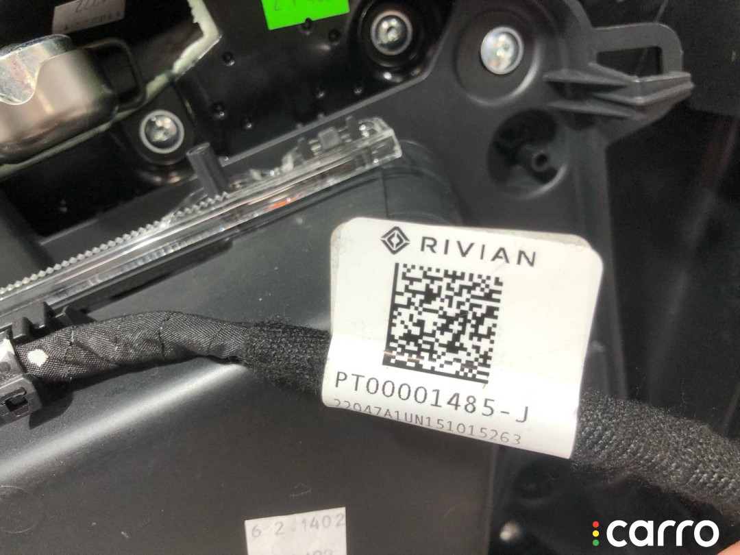 C400001216, PT00001205, PT00001485-J обшивка двери задней левой Rivian R1T 2022г. - фото №7