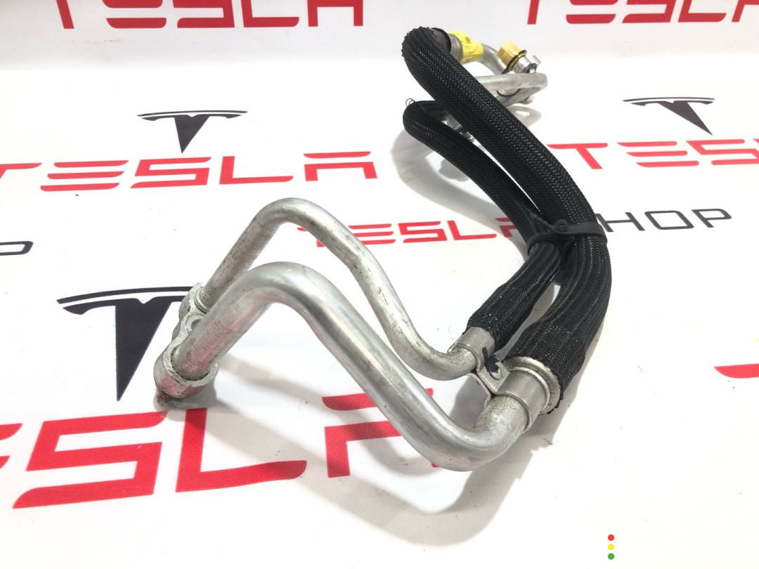 1502022-00-B, 1501256-01-M Трубка кондиционера Tesla Model Y - фото №4